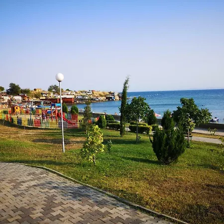 Лесо Ул. „Бриз“ 32 Апартаменты *